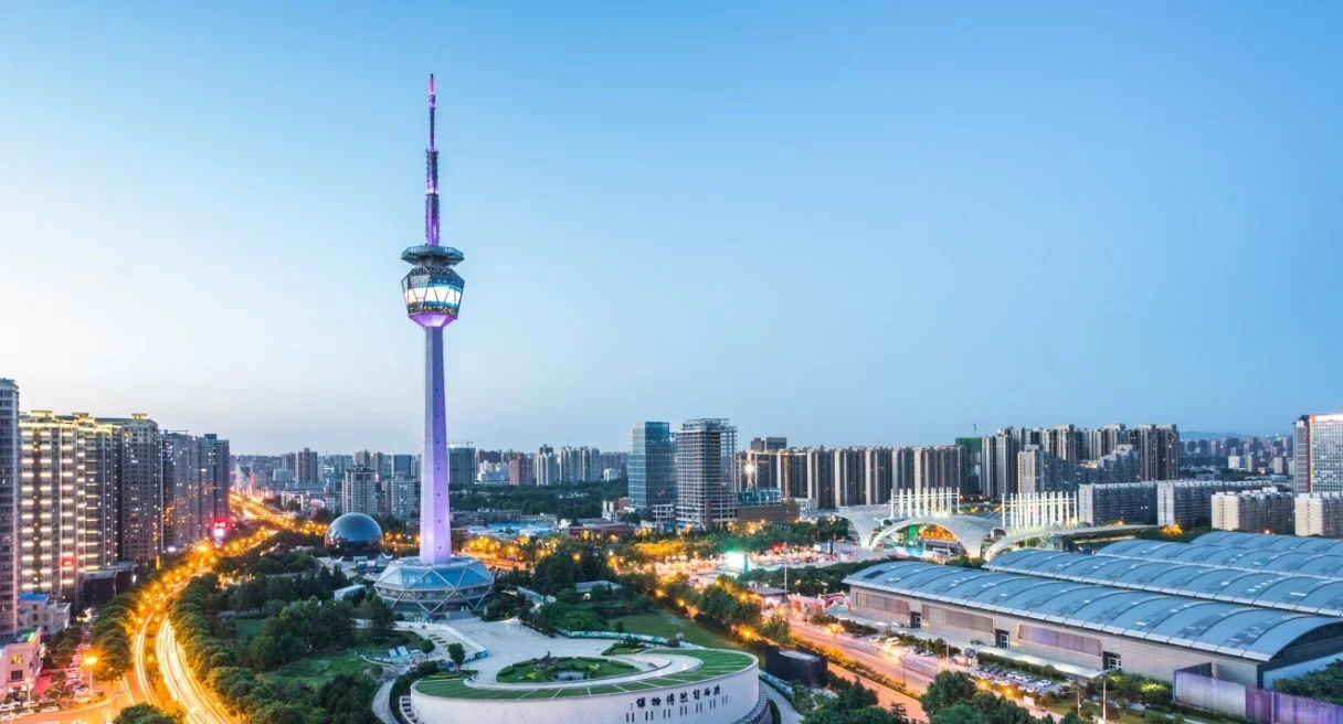 为什么东京电视塔,就是要高一点?...